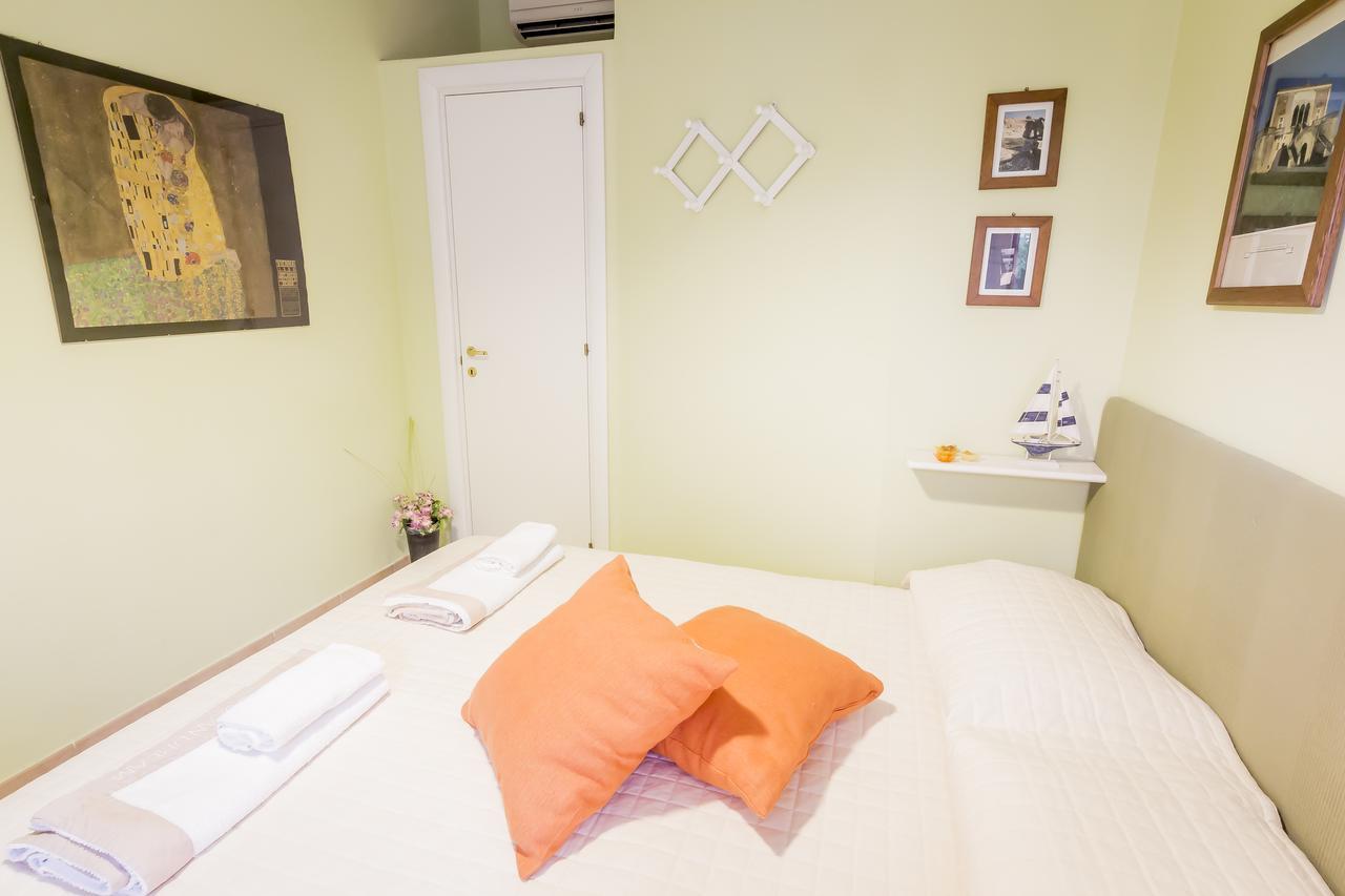 Mandarinoarancio Bed & Breakfast Alezio Luaran gambar