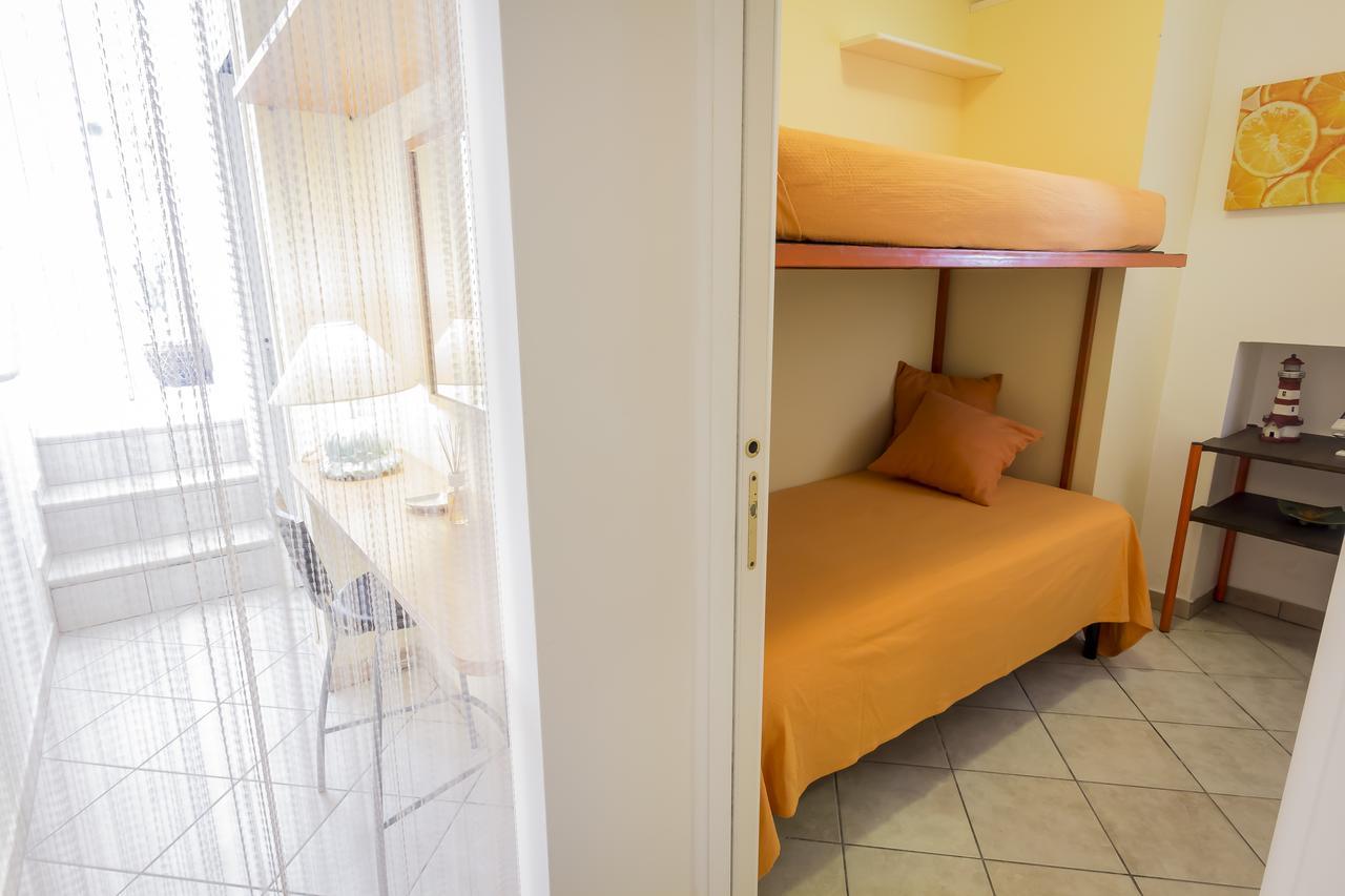 Mandarinoarancio Bed & Breakfast Alezio Luaran gambar