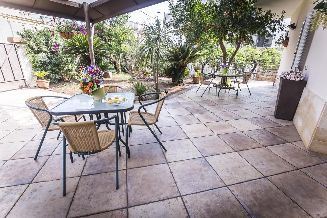 Mandarinoarancio Bed & Breakfast Alezio Luaran gambar